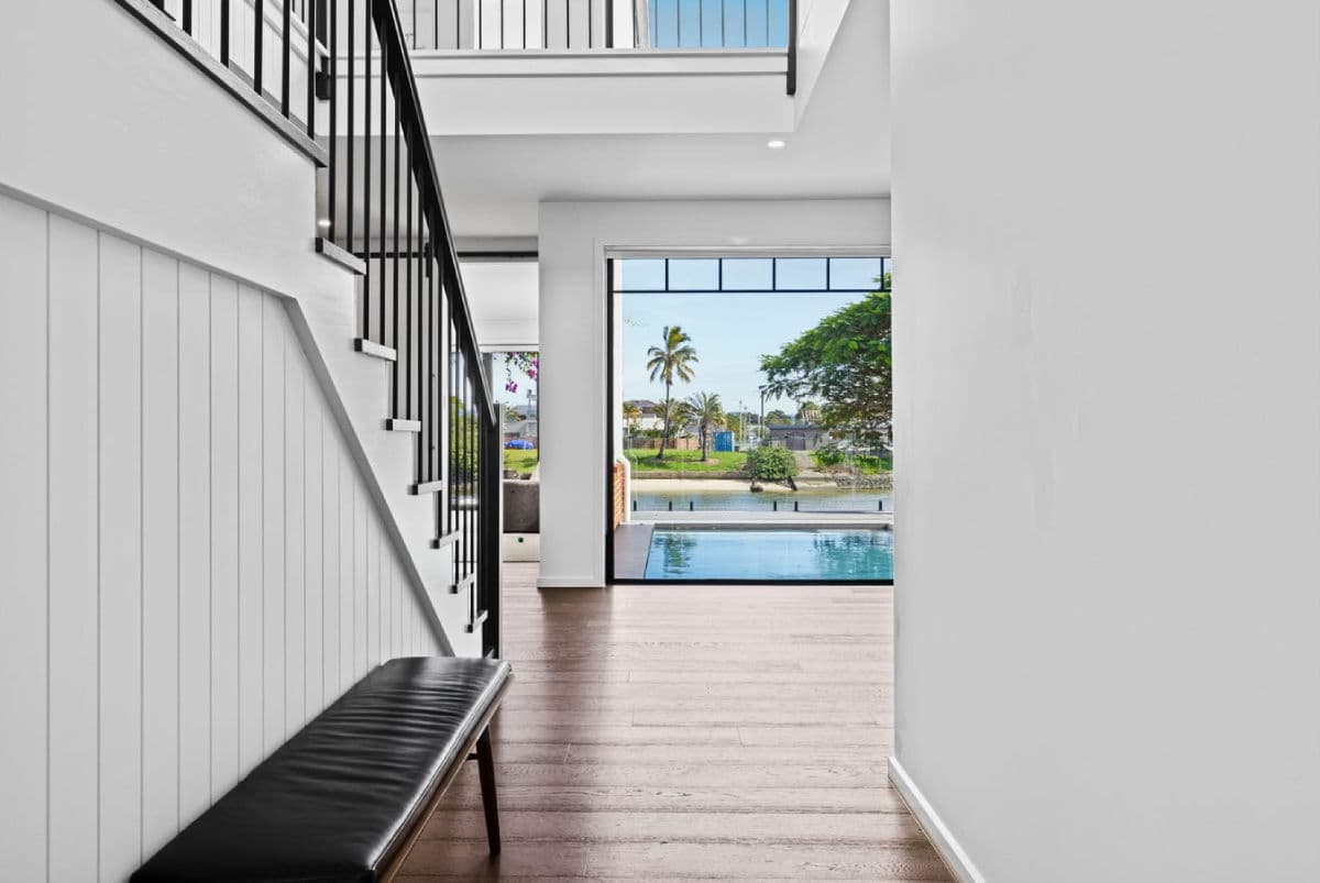 Furnished 4 Bedroom House in Broadbeach Waters