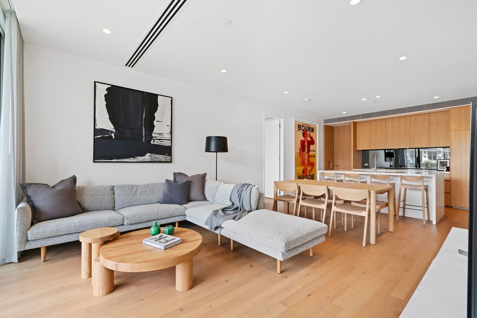 Furnished 3 Bedroom Apartment in Safety Beach