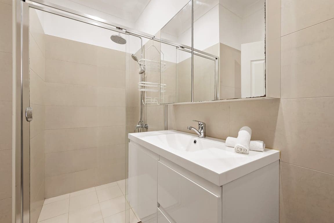 Furnished 3 Bedroom House in Caves Beach