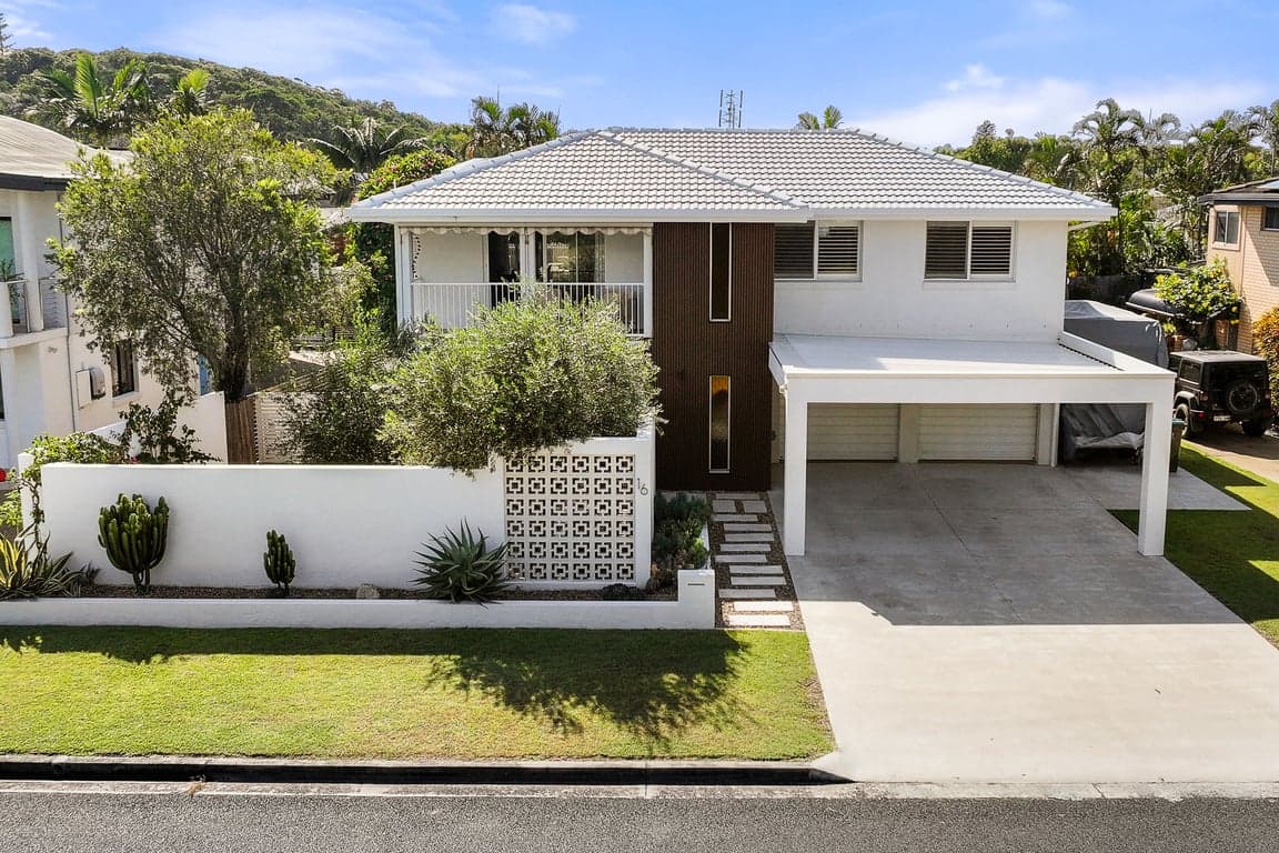 Furnished 4 Bedroom House in East Ballina