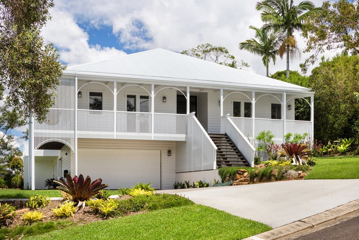 Furnished 4 Bedroom House in Bangalow
