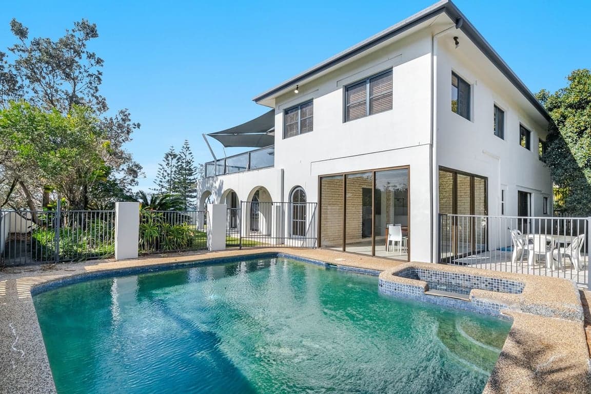 Furnished 3 Bedroom House in Byron Bay