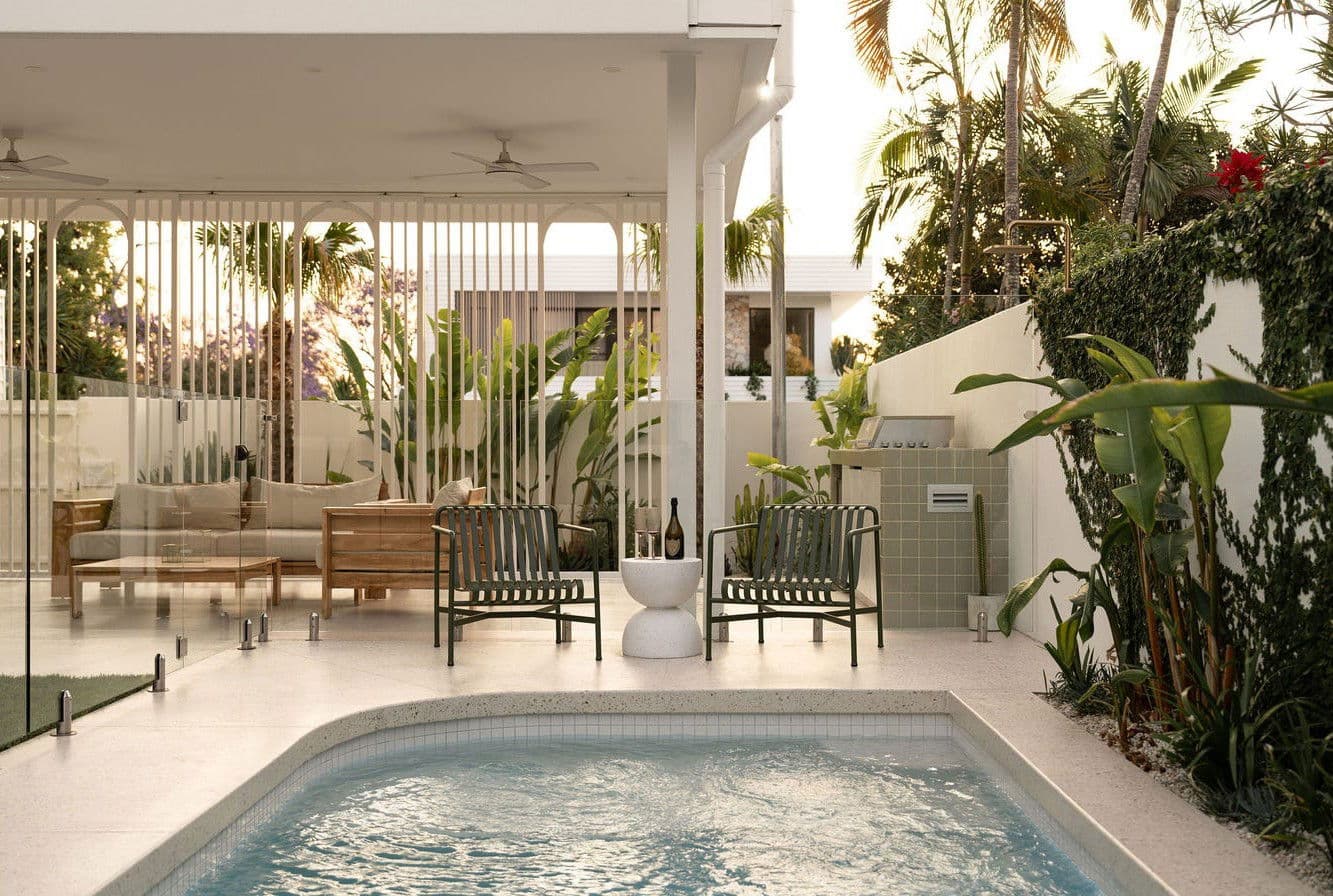 Furnished 4 Bedroom House in Burleigh Heads