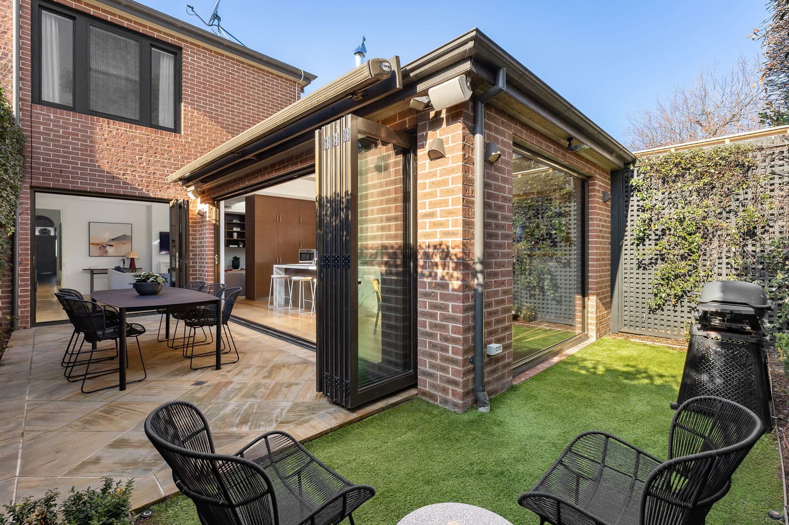 Furnished 3 Bedroom House in South Yarra