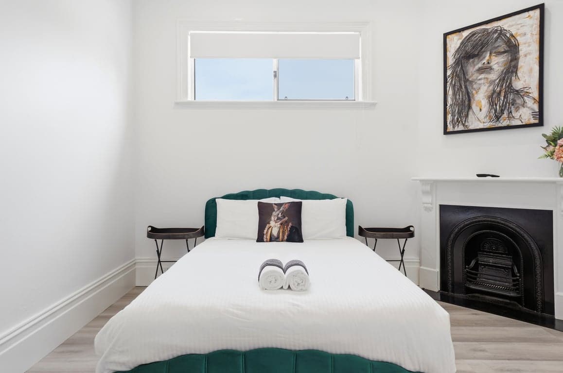 Furnished 3 Bedroom House in Glenelg