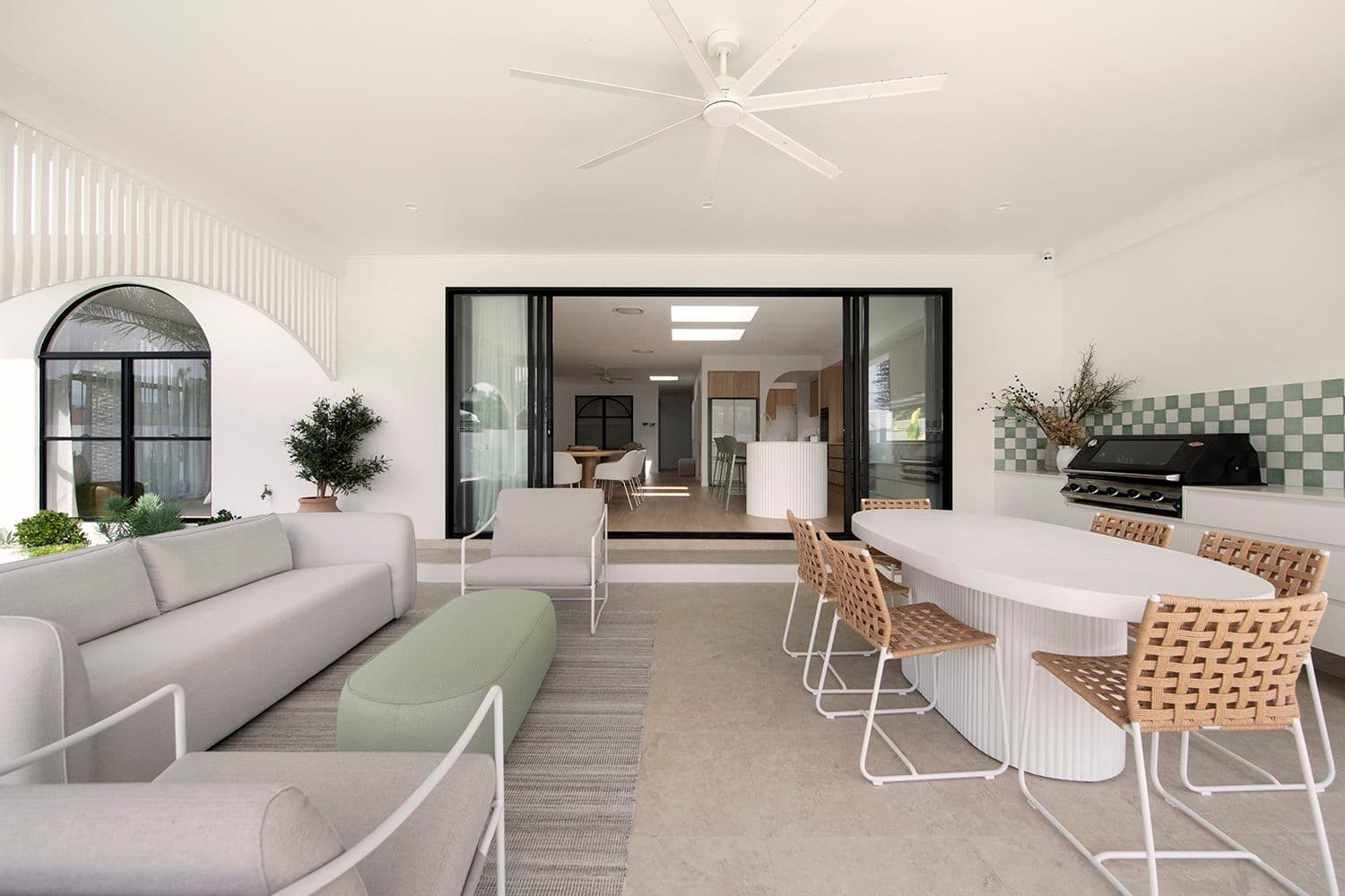 Furnished 4 Bedroom House in Mermaid Waters