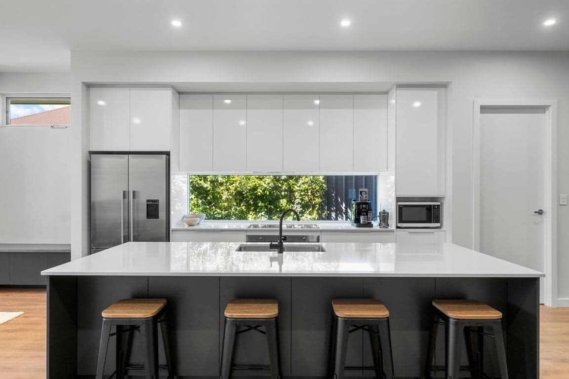 Furnished 4 Bedroom House in Henley Beach