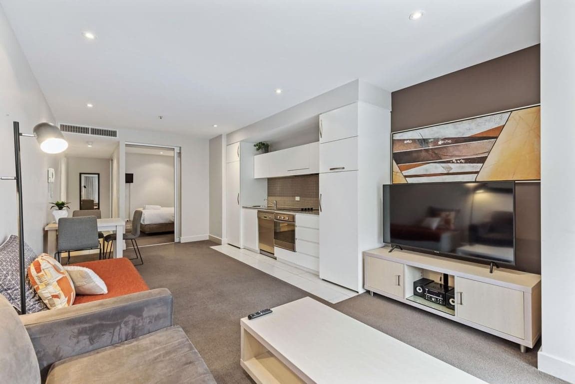 Furnished 1 Bedroom House in Glenelg