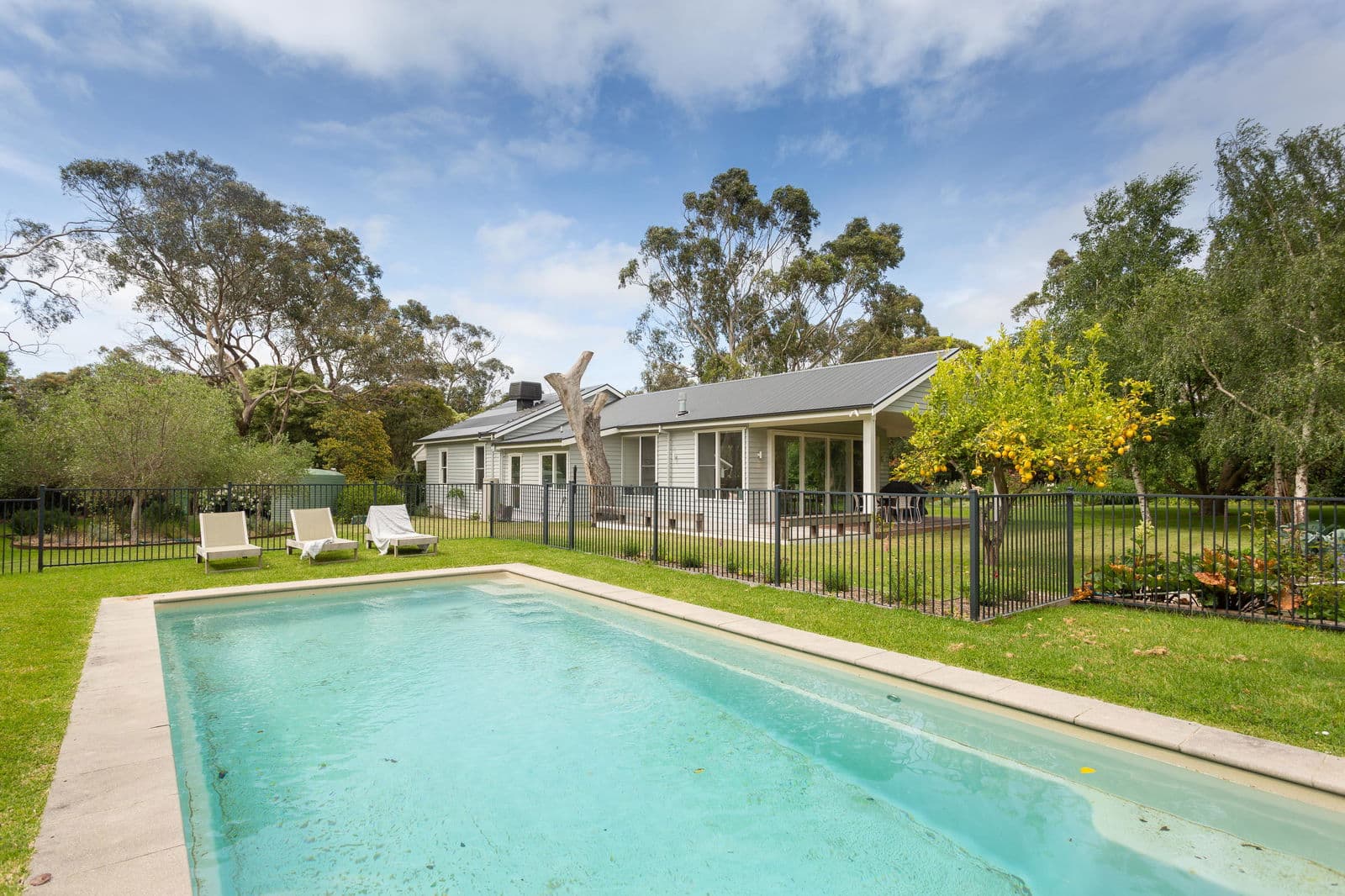 Furnished 3 Bedroom House in Balnarring