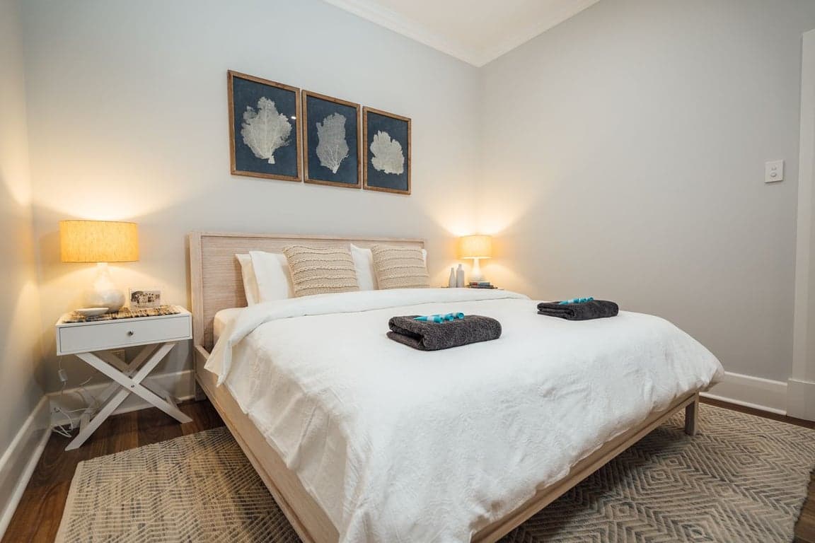 Furnished 1 Bedroom House in Glenelg South