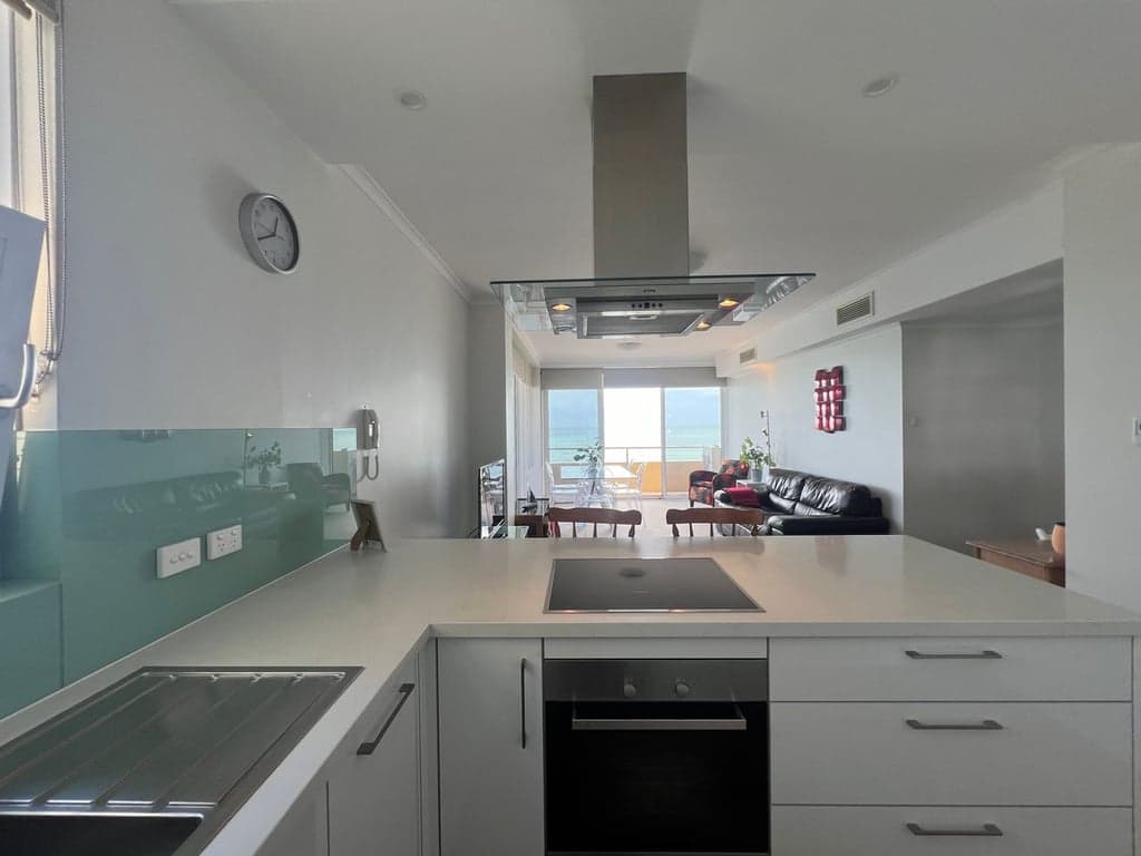 Furnished 2 Bedroom House in Glenelg North