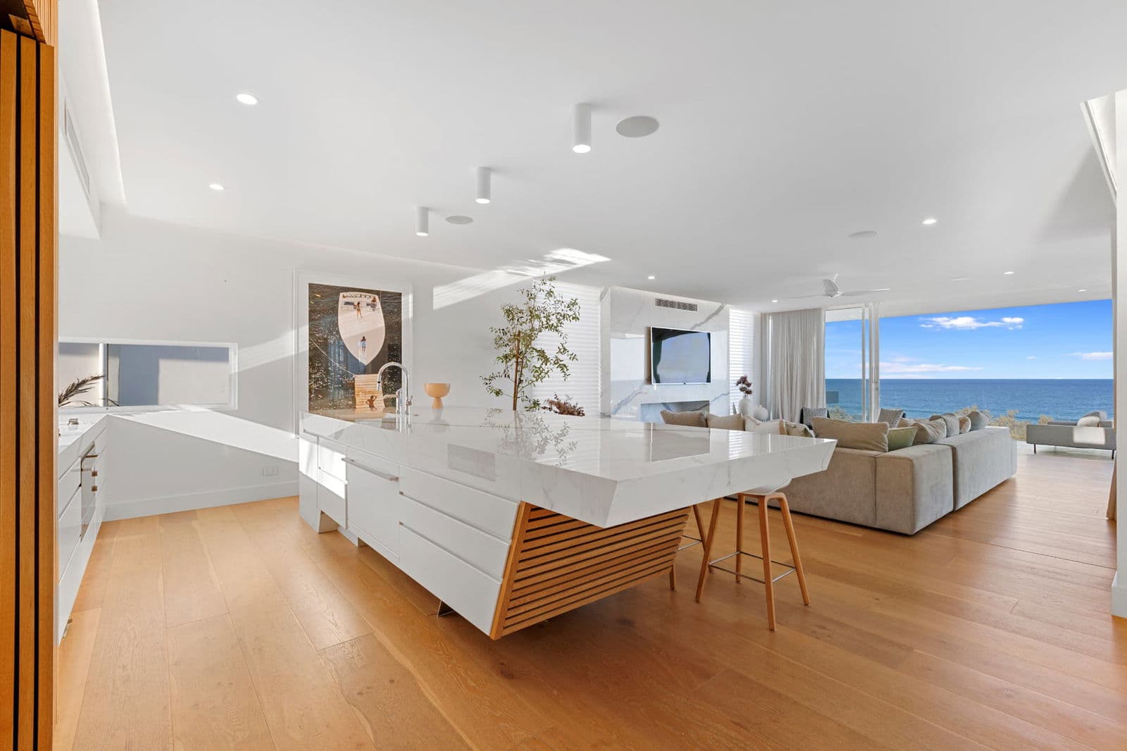 Furnished 4 Bedroom House in Sunrise Beach