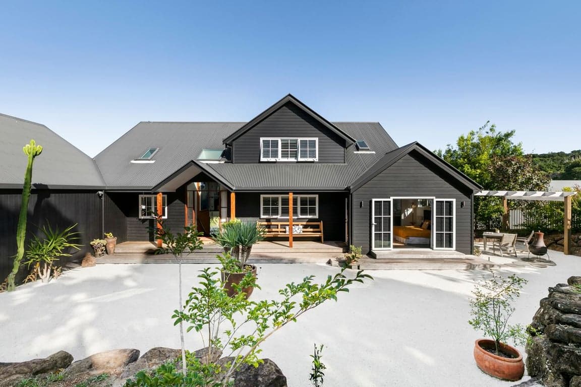 Furnished 6 Bedroom House in Lennox Head