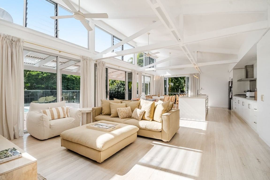 Furnished 5 Bedroom House in Ewingsdale