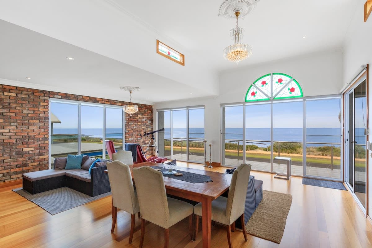 Furnished 4 Bedroom House in Portarlington