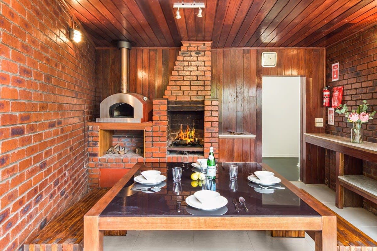 Furnished 6 Bedroom House in Clifton Springs