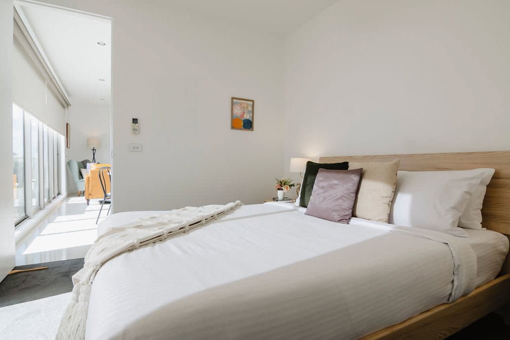 Furnished 2 Bedroom Apartment in Fitzroy North
