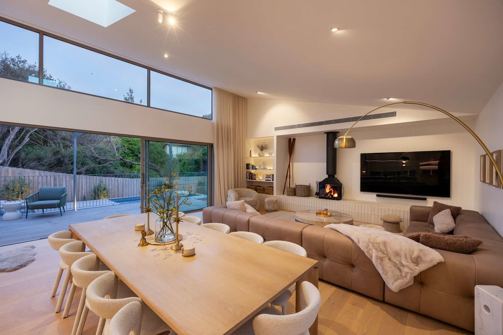 Furnished 4 Bedroom House in Blairgowrie