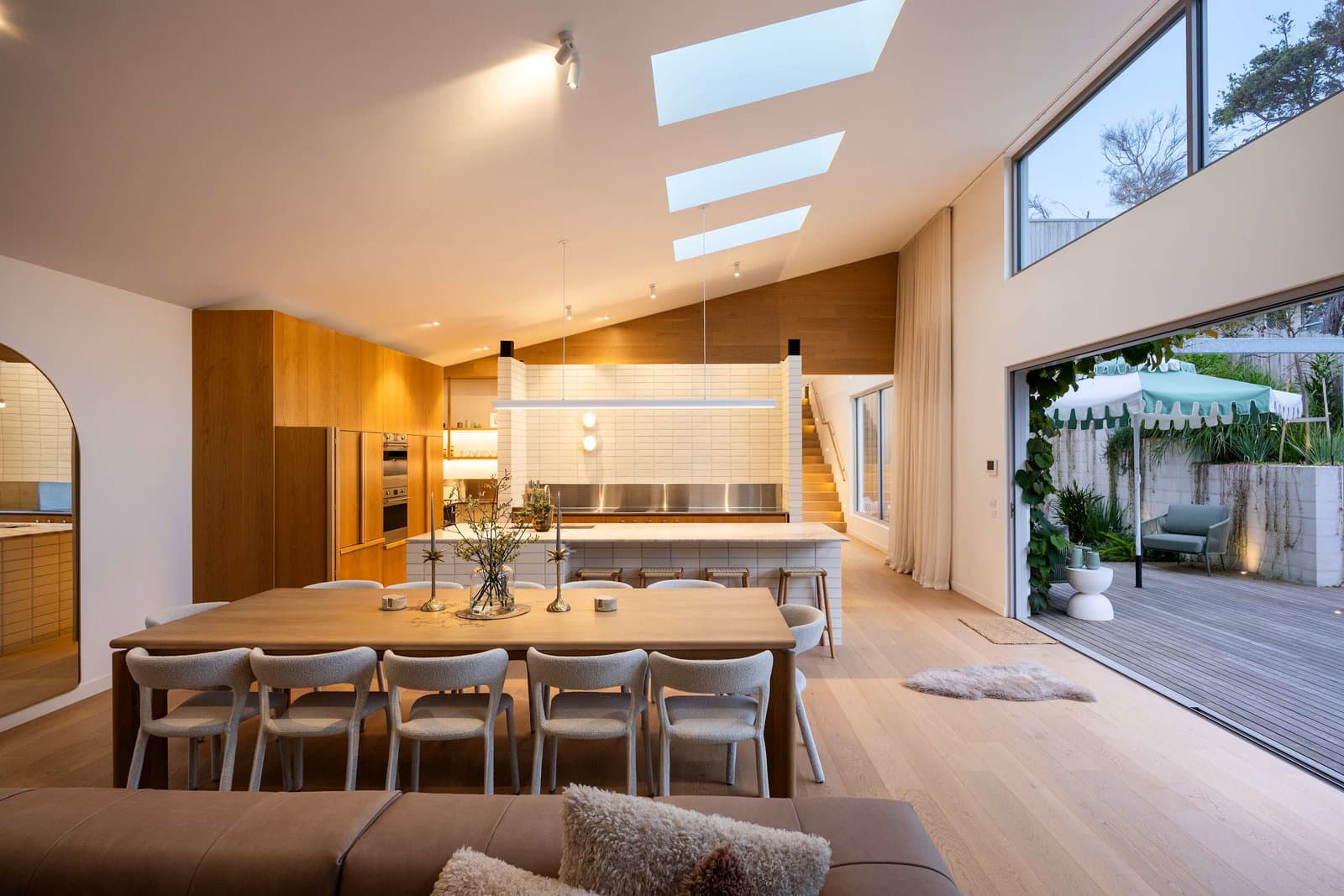 Furnished 4 Bedroom House in Blairgowrie