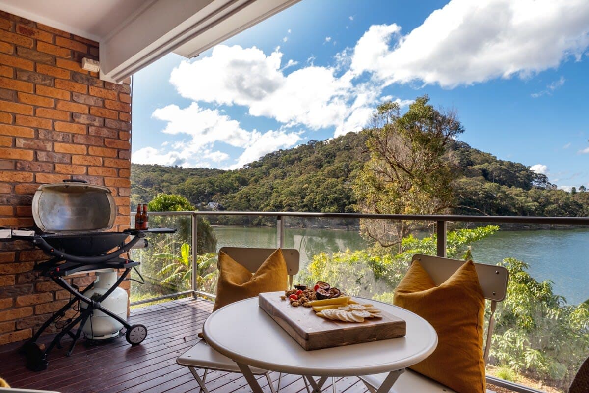 Furnished 2 Bedroom House in Horsfield Bay
