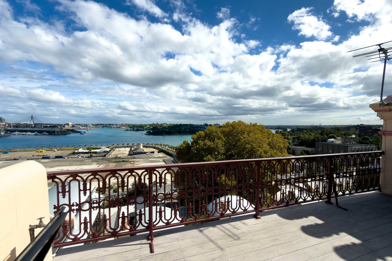 Furnished 5 Bedroom House in Millers Point
