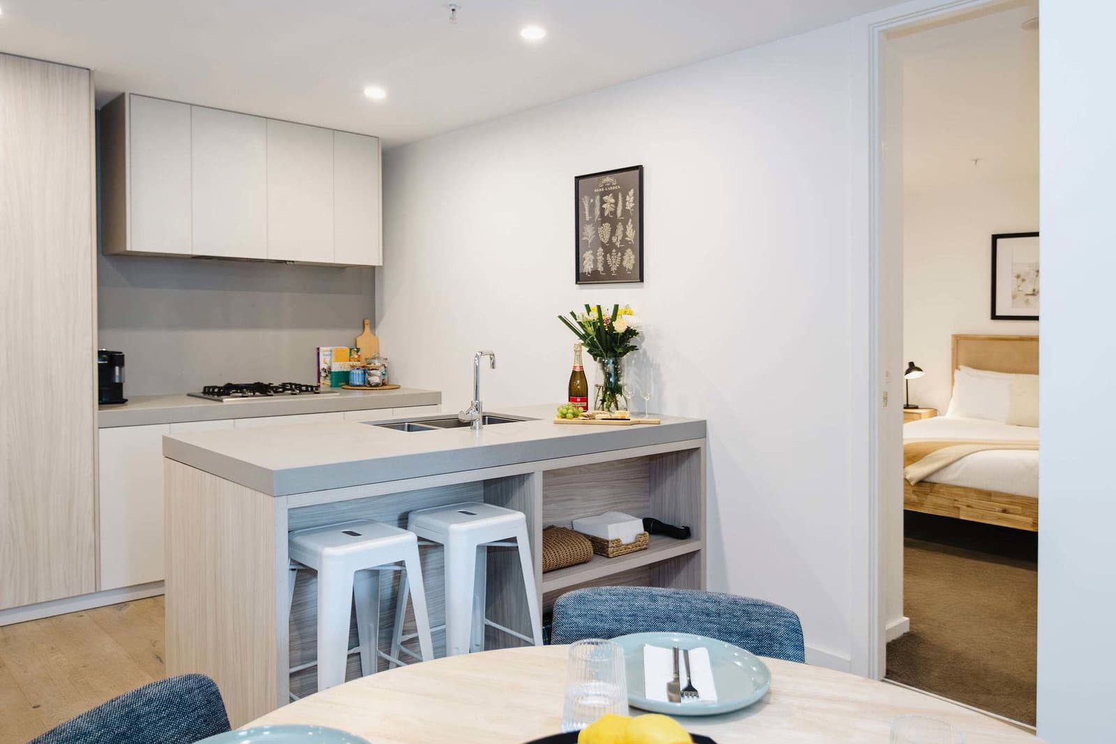 Furnished 2 Bedroom Apartment in Abbotsford