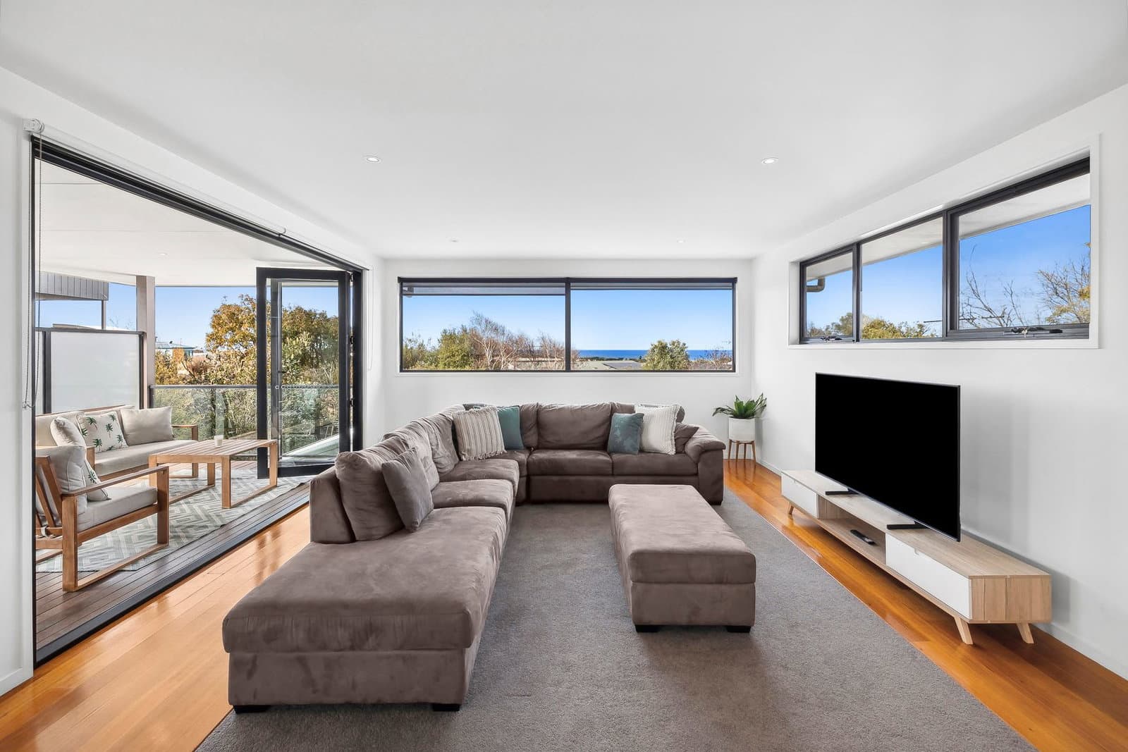 Furnished 4 Bedroom House in Torquay
