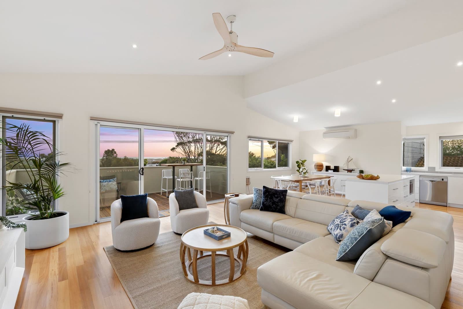 Furnished 4 Bedroom House in Ocean Grove