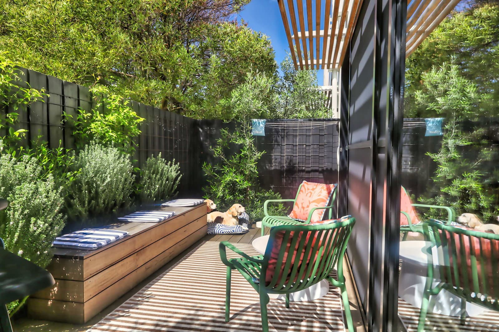 Furnished 2 Bedroom Apartment in Ocean Grove