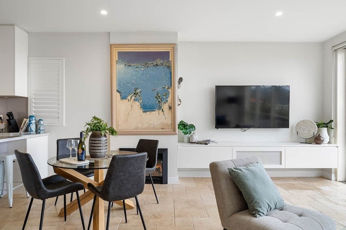 Furnished 2 Bedroom House in Mosman