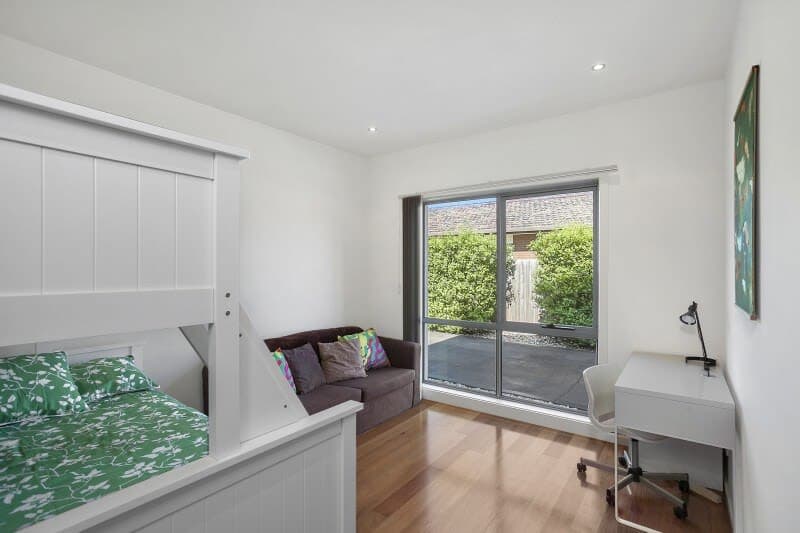 Furnished 3 Bedroom Rental in St Leonards