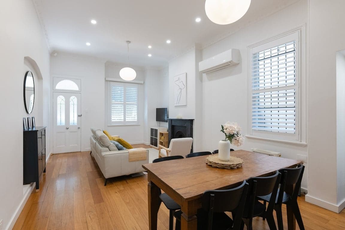 Furnished 3 Bedroom House in Newtown