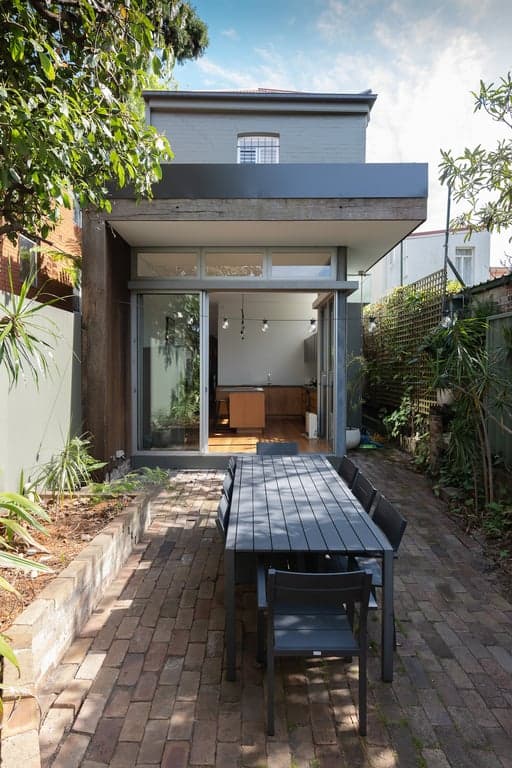 Furnished 3 Bedroom House in Newtown