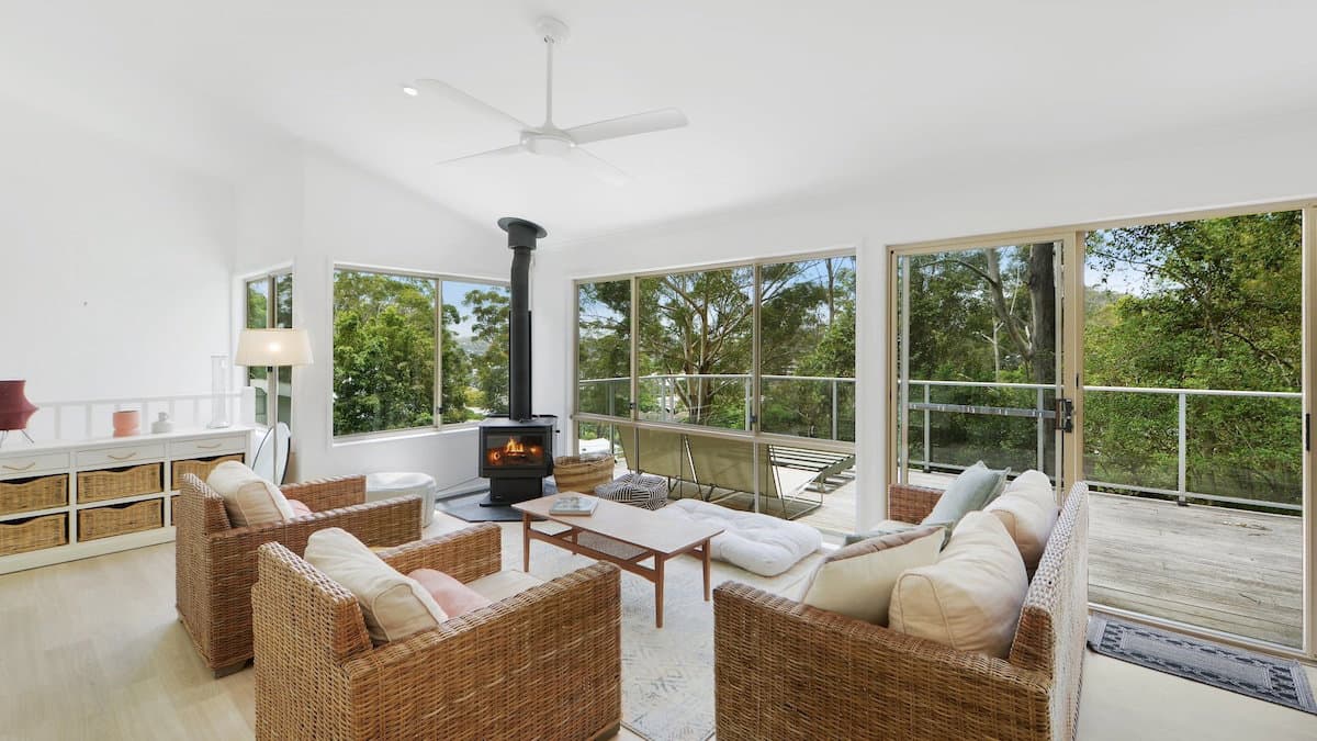 Furnished 5 Bedroom House in Avoca Beach