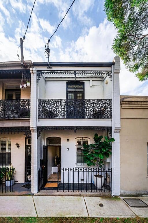 Furnished 2 Bedroom House in Enmore