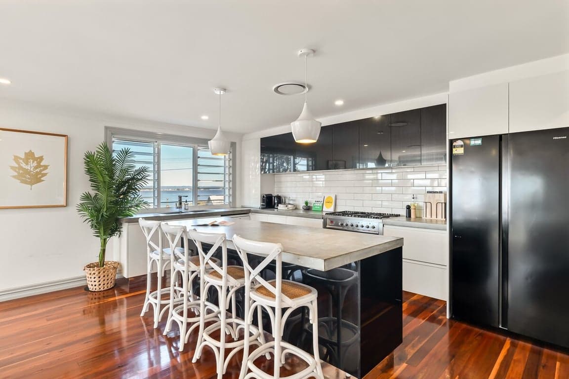Furnished 5 Bedroom House in Budgewoi