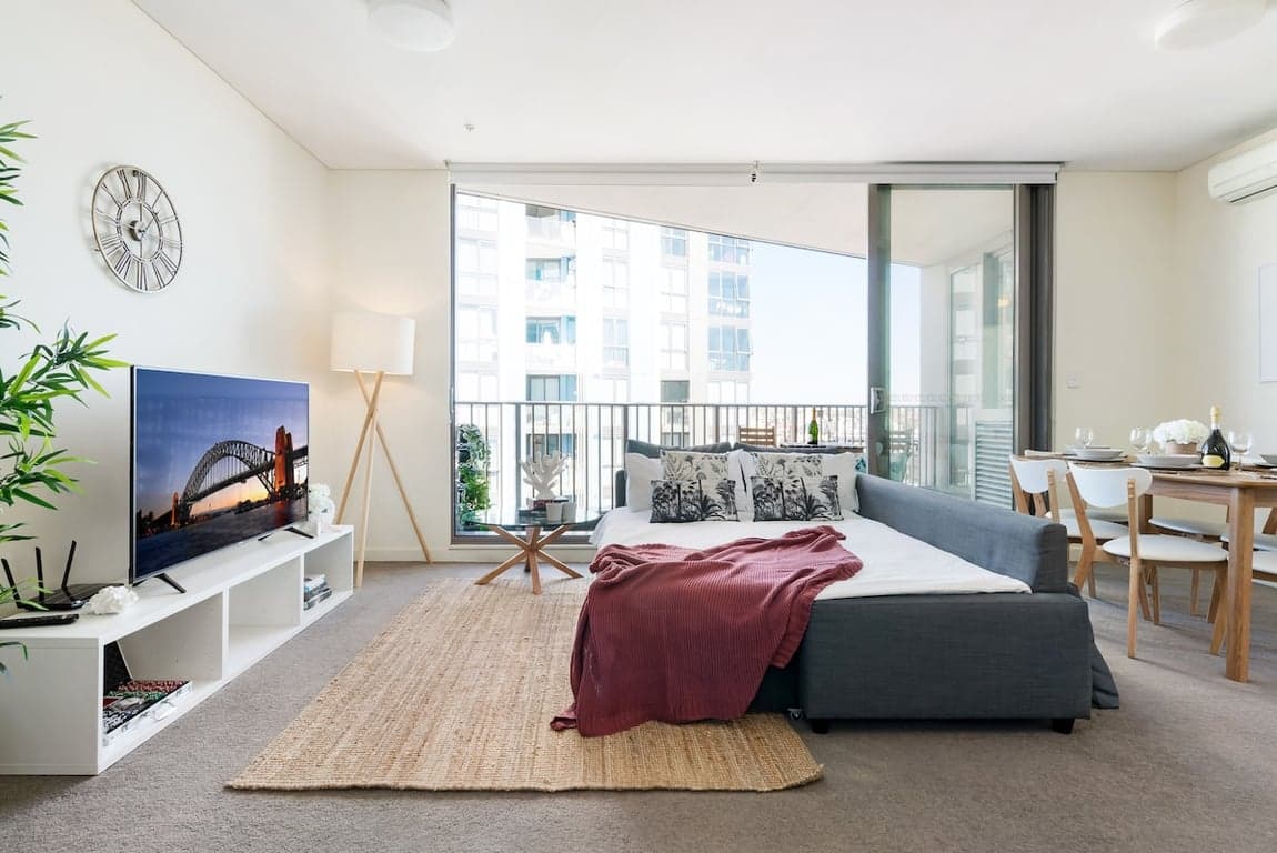 Furnished 2 Bedroom House in Wolli Creek