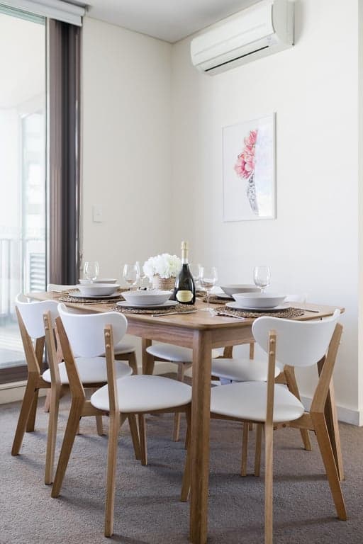 Furnished 2 Bedroom House in Wolli Creek