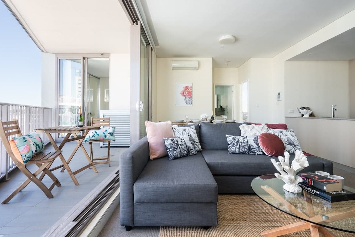 Furnished 2 Bedroom House in Wolli Creek
