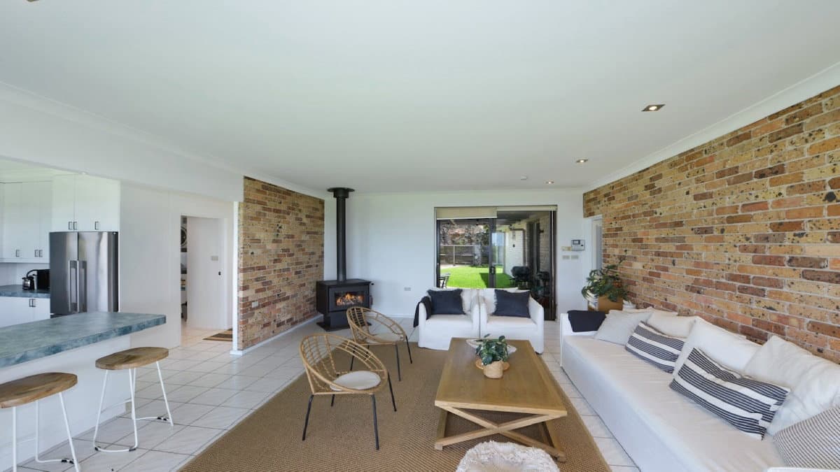 Furnished 3 Bedroom House in North Avoca