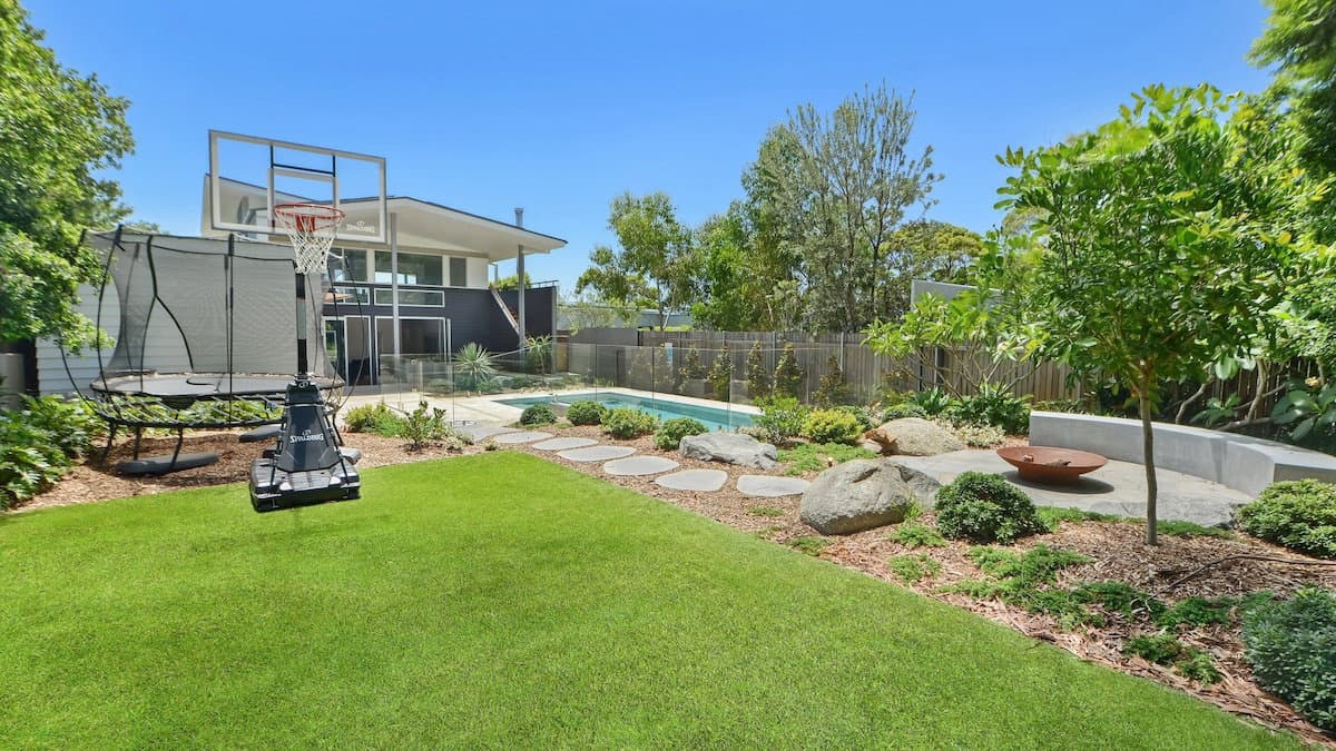Furnished 3 Bedroom House in MacMasters Beach