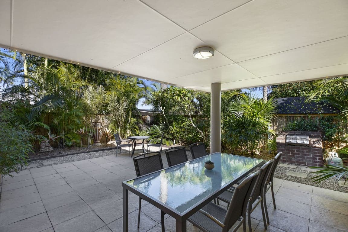 Furnished 2 Bedroom House in North Avoca