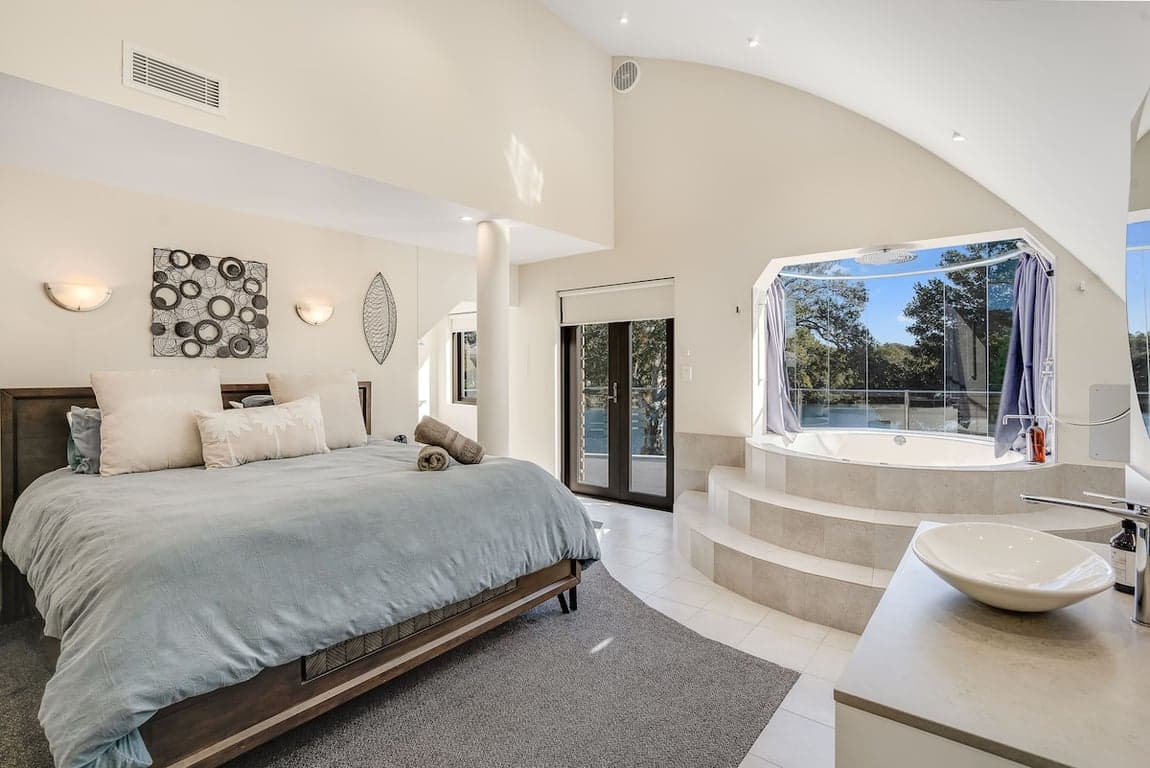 Furnished 4 Bedroom House in Wamberal