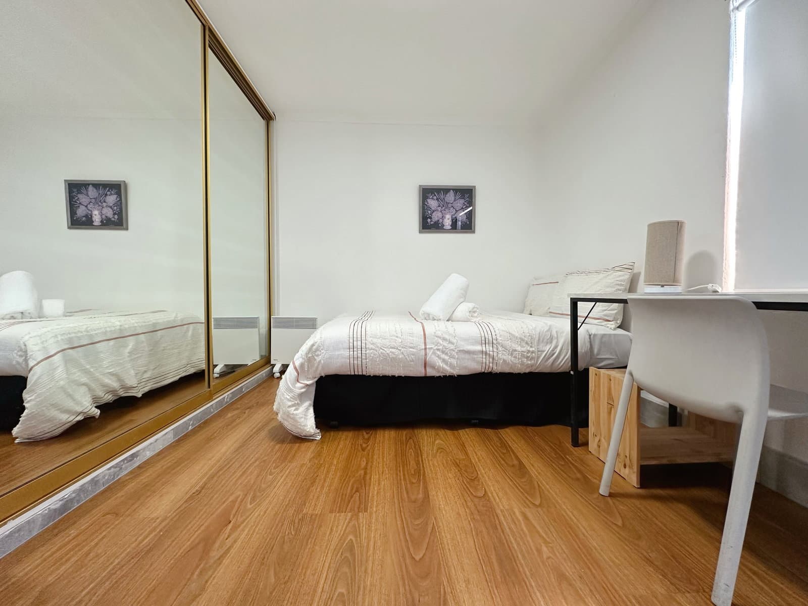 Furnished 1 Bedroom Apartment in Montrose