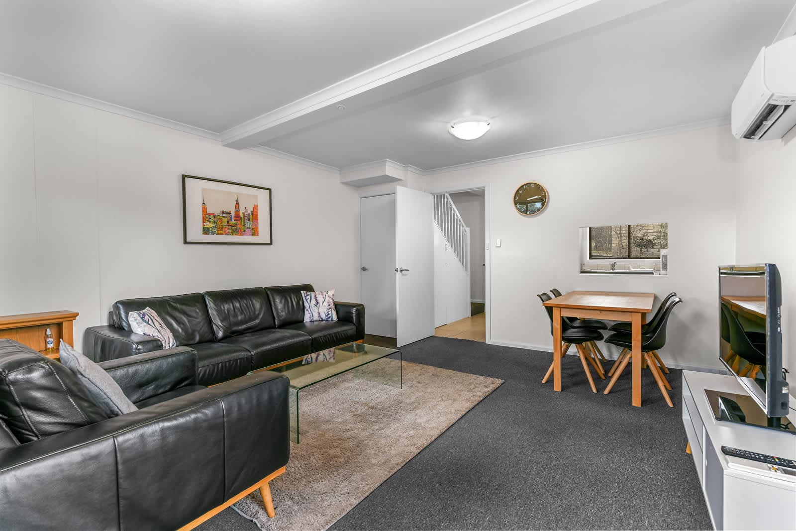 Furnished 2 Bedroom Rental in Sandy Bay