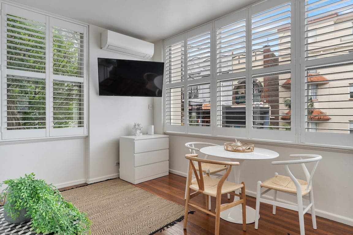 Furnished 2 Bedroom House in Neutral Bay