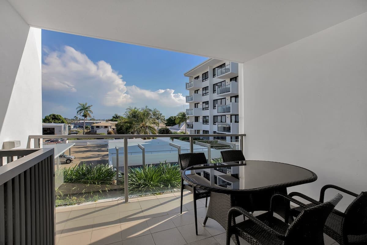Furnished 2 Bedroom Apartment in Mackay