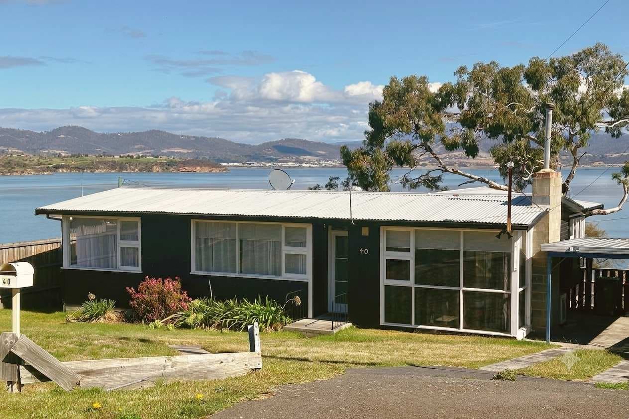 Furnished 3 Bedroom House in Midway Point