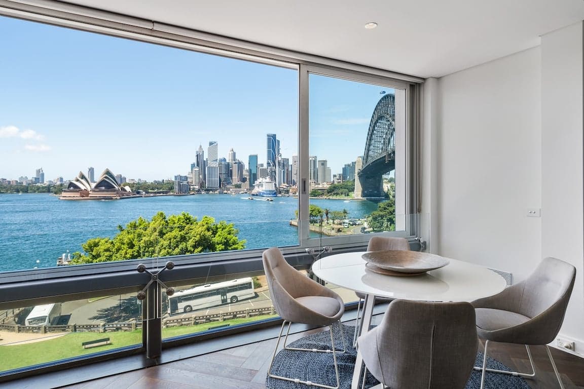 Furnished 1 Bedroom House in Kirribilli