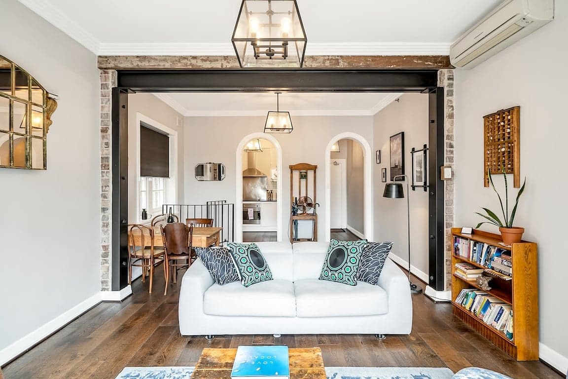 Furnished 2 Bedroom House in Kirribilli
